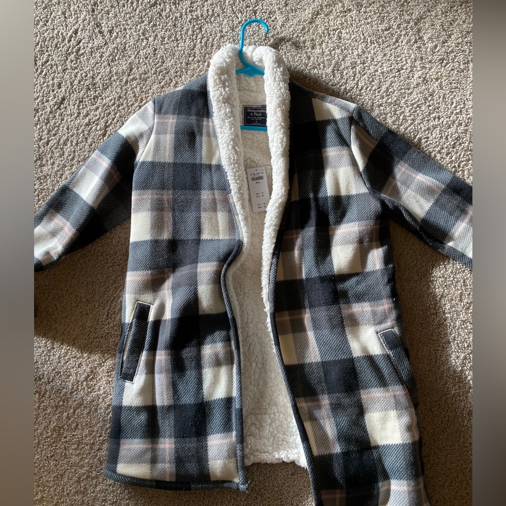 Brand new with tags Abercrombie sherpa cardigan